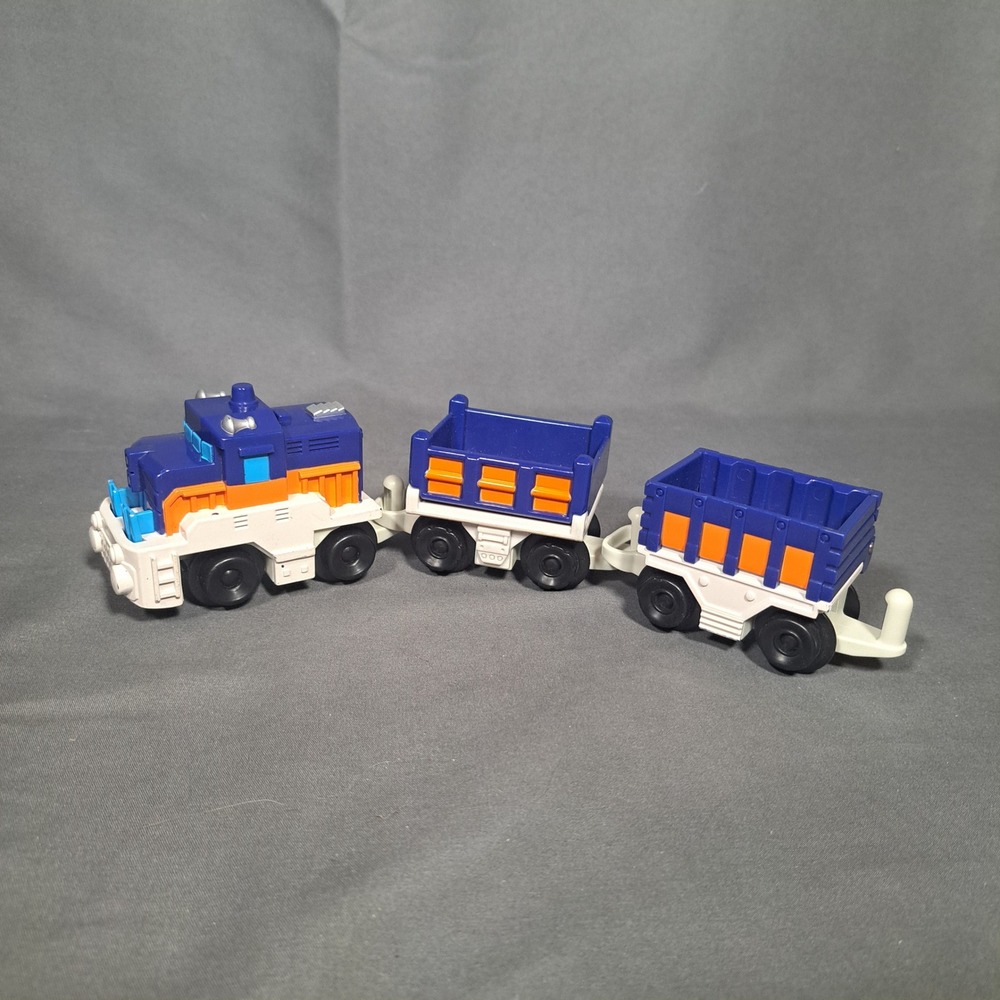 VTG 2003 Mattel GeoTrax Freightway Transport Train Engine 2 Cargo Cars Toy